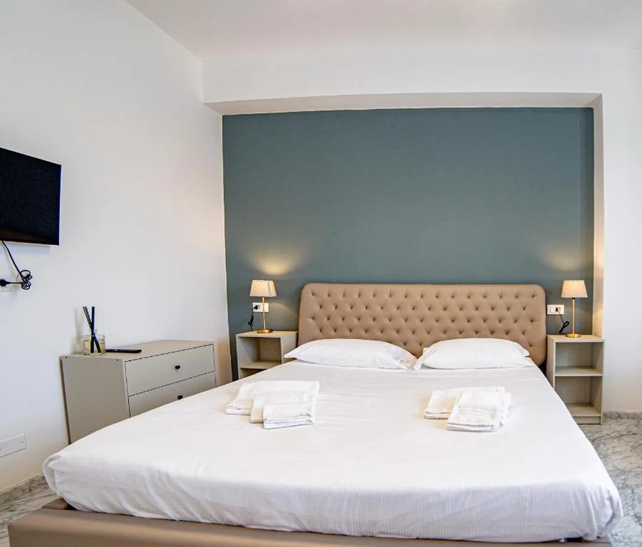 Mistral Holidays – Meravigliosa camera con finiture di lusso appena ristrutturata — foto 5