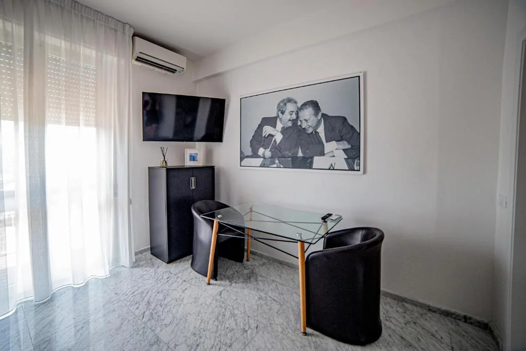 Mistral Holidays – Splendida camera vista mare con terrazza e finiture di lusso — foto 8