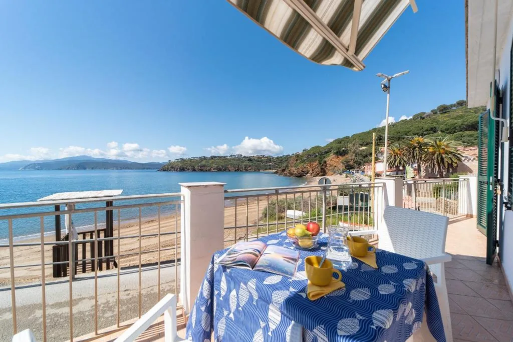 Monolocale con Vista Mare — Appartamenti Villa Miramare