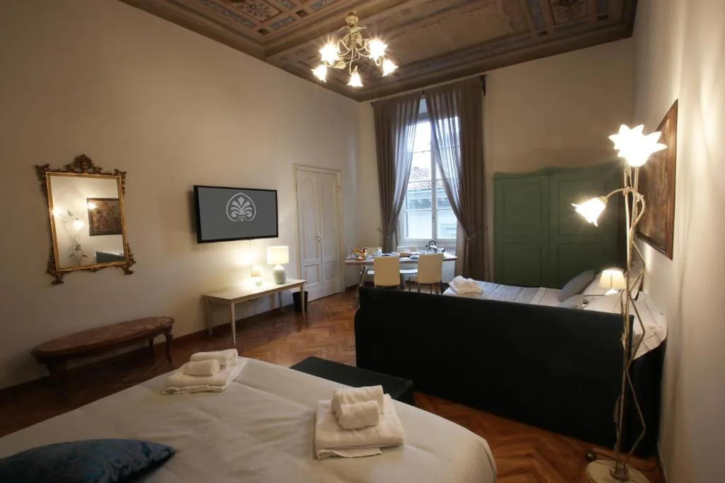 Deluxe Queen Studio — Corsini Tintori