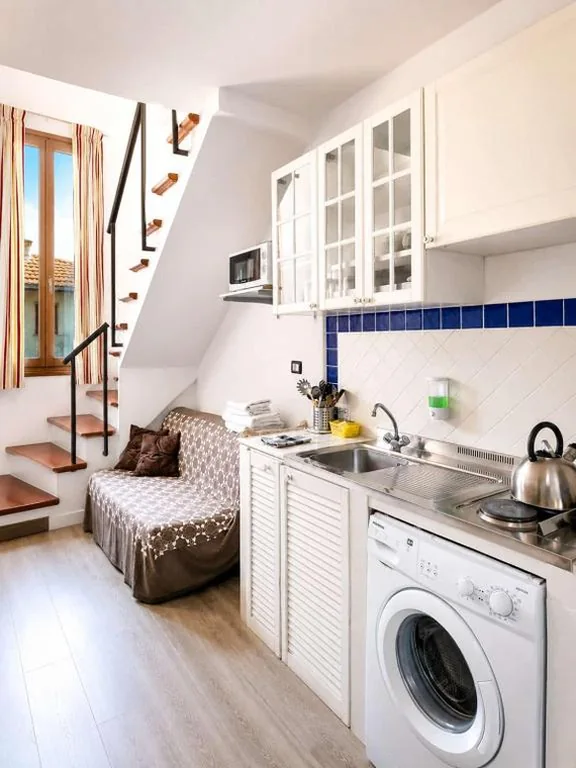 Zanobi Studio (3 Adults) — Max Studios Florence