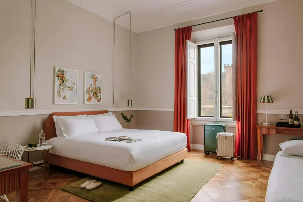 Original Room - 3 Person — Bob W Florence Santa Croce