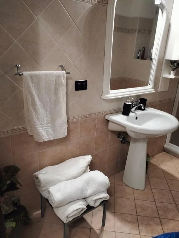 PALACE COMFORT INN — foto 3