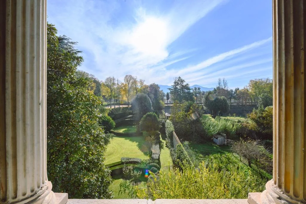 Palazzo Froussard B&B and Living