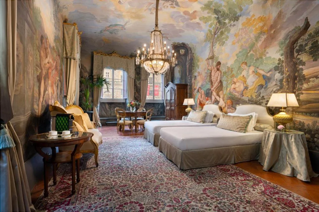 Piazza Pitti Palace – Residenza d’Epoca
