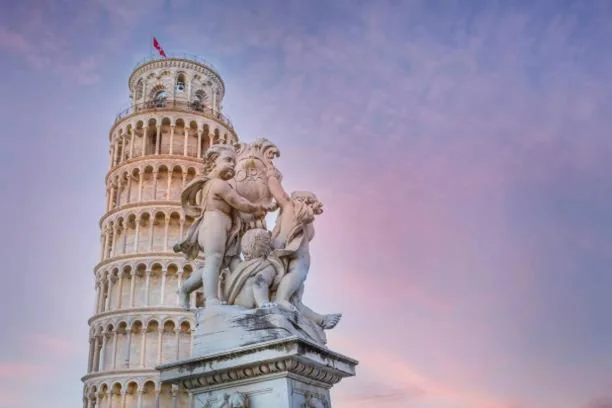 Pisa center train station — foto 6