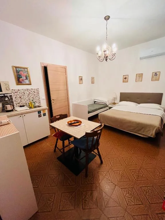 Pisa House