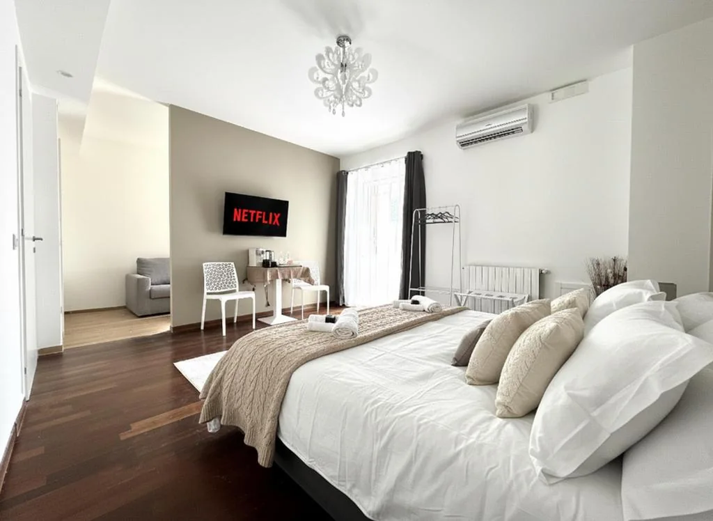 Residence Il Boschetto – Villa Con Piscina — foto 4
