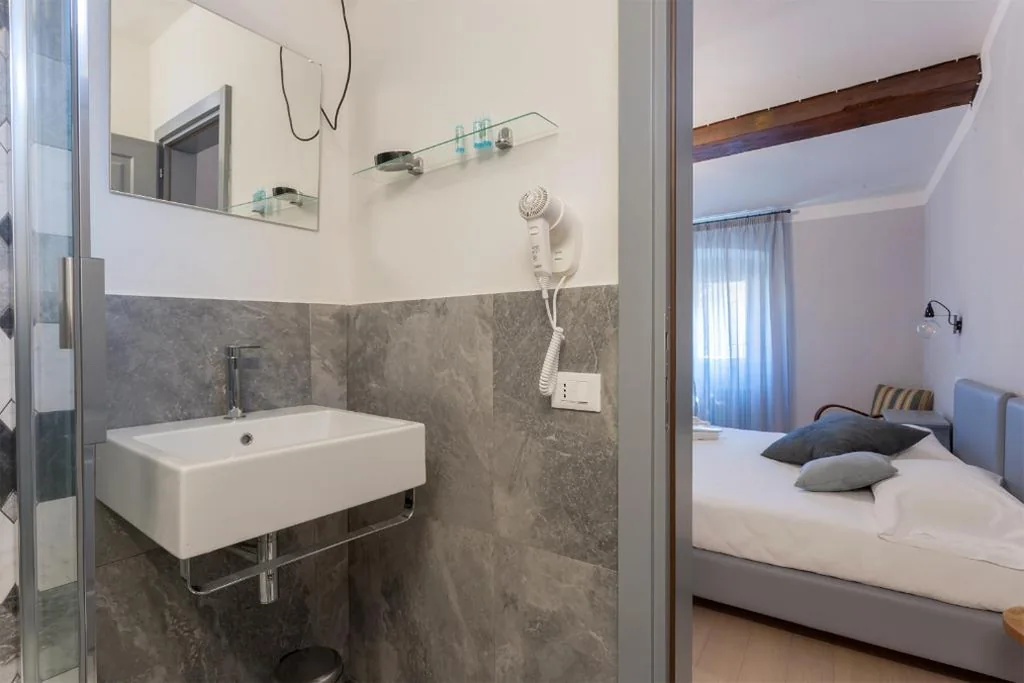 Santo Spirito Venti – Design Rooms in Florence near Ponte Vecchio & Palazzo Pitti — foto 3