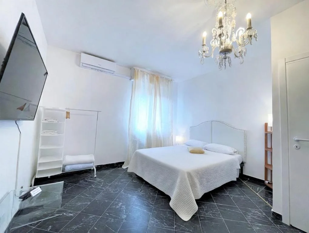 Suite — Airport Rooms