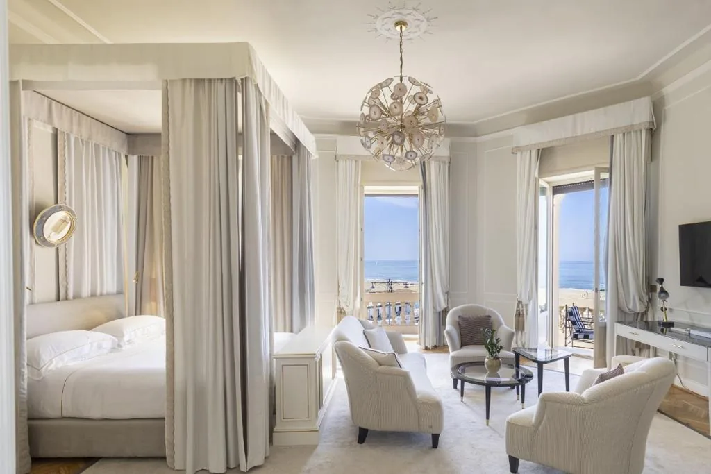 Suite with Sauna — Grand Hotel Principe Di Piemonte