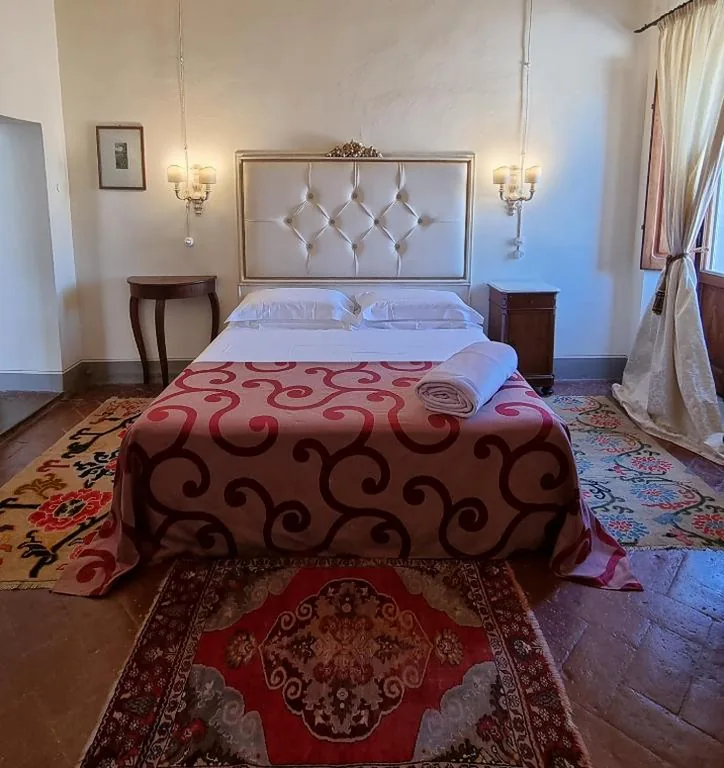 Suite with Hot Tub — Bella di Ceciliano