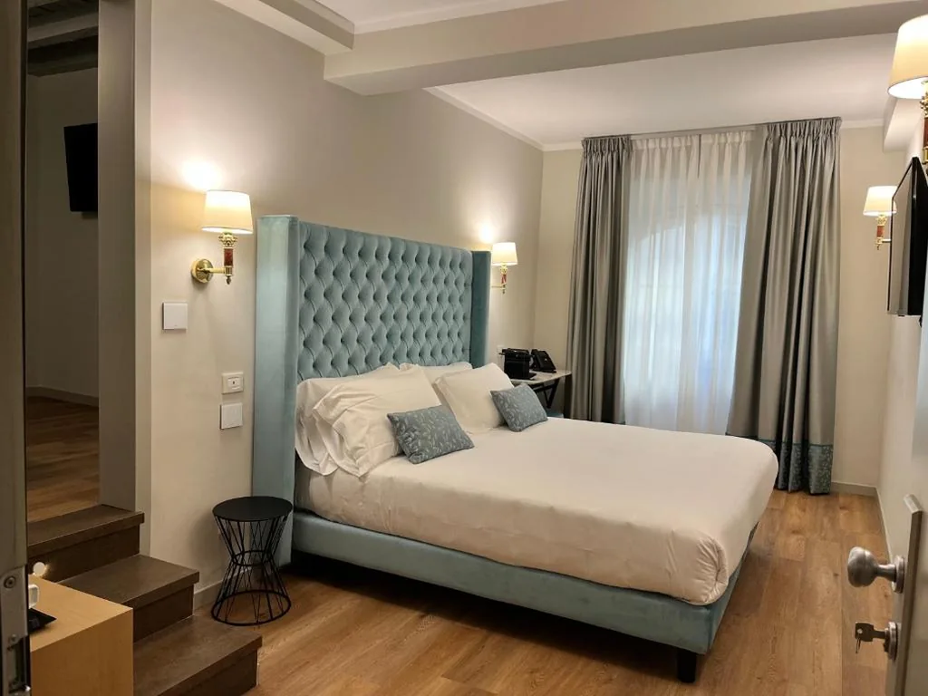 Suite con Vasca Idromassaggio — Corte dei Sogni Boutique Hotel & spa