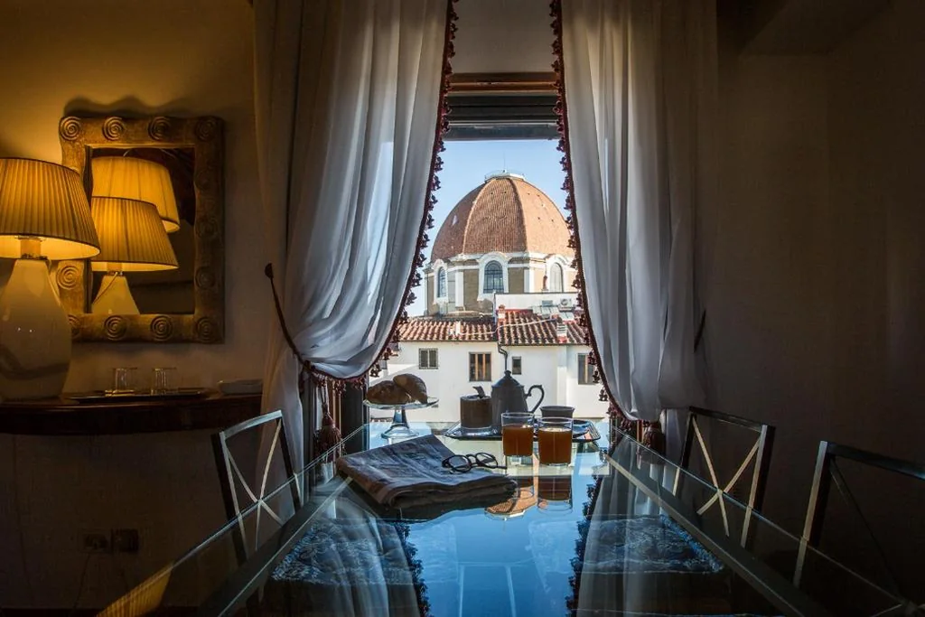 Suite with City View — Hotel Burchianti