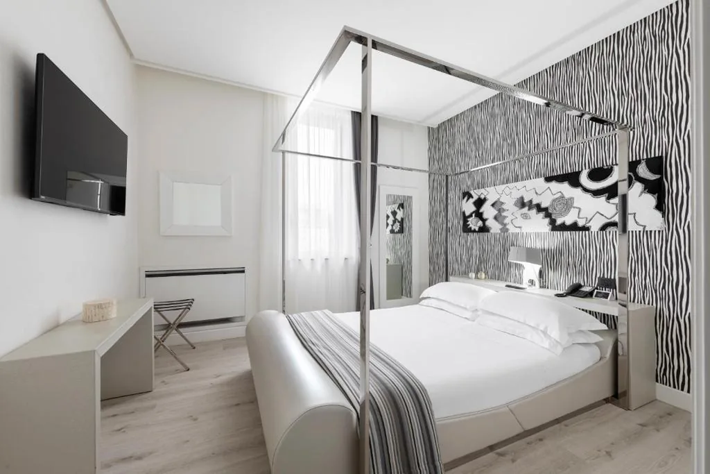Deluxe Suite with Spa Access — LHP Hotel Montecatini Palace & SPA