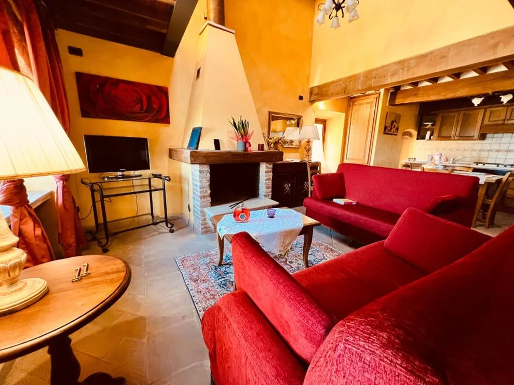 Suite Deluxe con Vasca Idromassaggio — Montepulciano For You