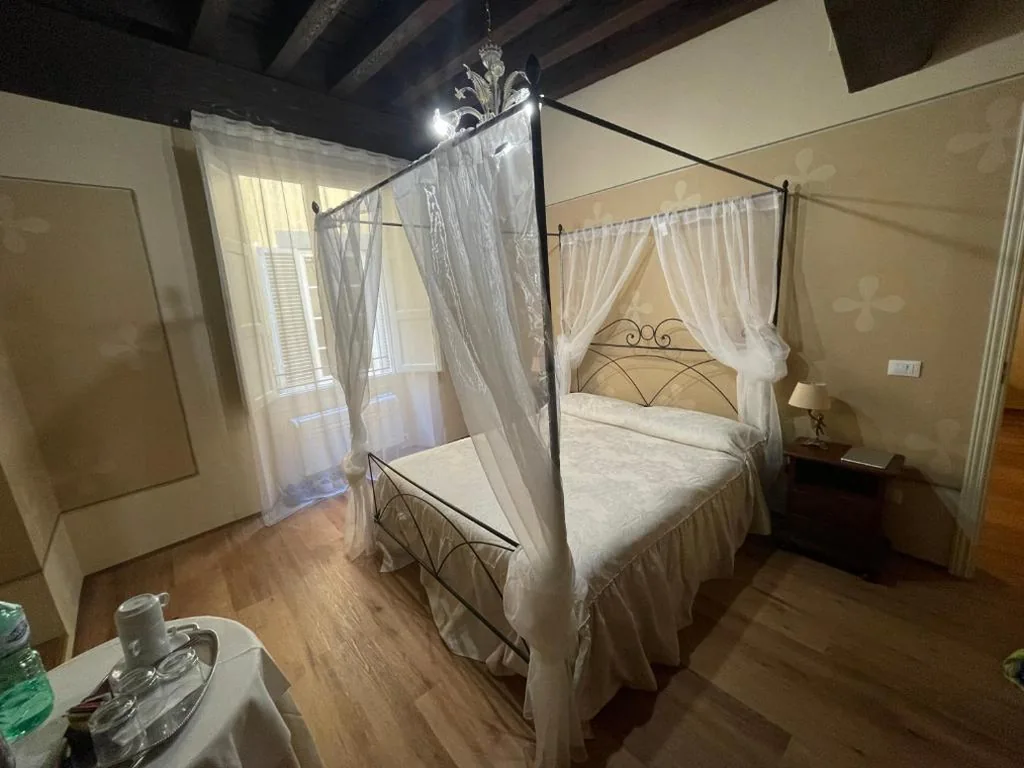 Deluxe Suite — La Bohème