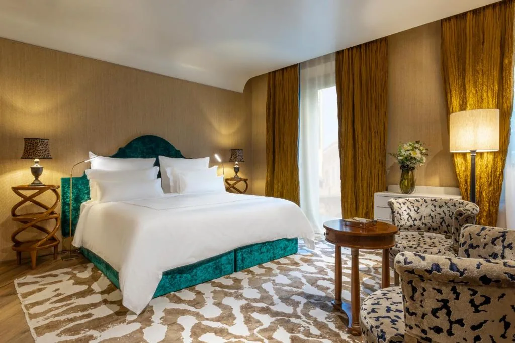 Suite Deluxe — The James Suite Hotel Firenze 1564 – Small Luxury Hotels of the World