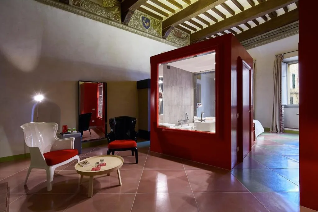 Suite Design con Vasca — Palazzetto Rosso – Art Hotel