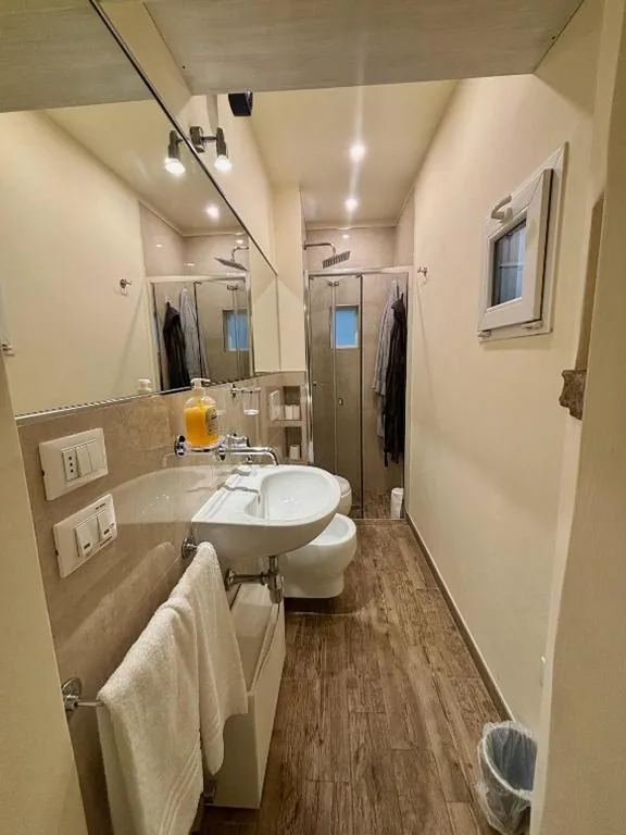 Suite “Faenza”, Duomo a 2 passi, WiFi e AC — foto 3