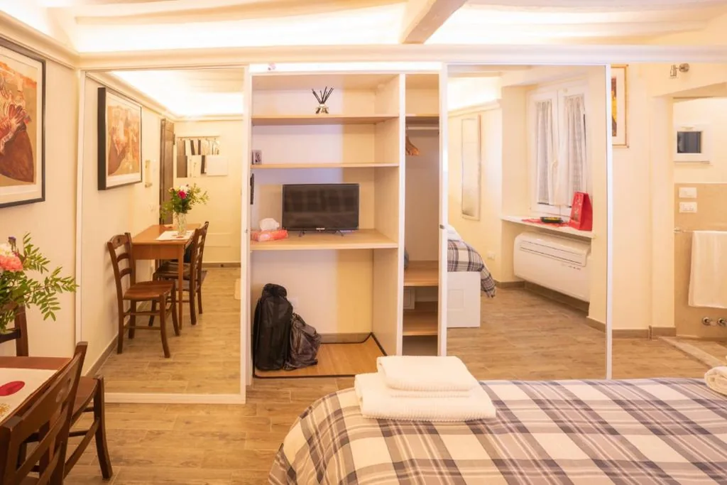 Suite “Faenza”, Duomo a 2 passi, WiFi e AC — foto 5