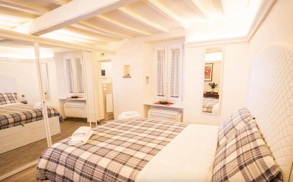 Suite “Faenza”, Duomo a 2 passi, WiFi e AC — foto 6