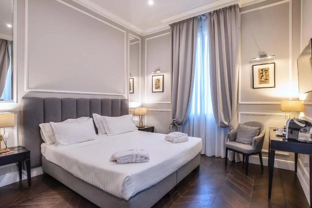 Suite — Florence Luxury Guest House