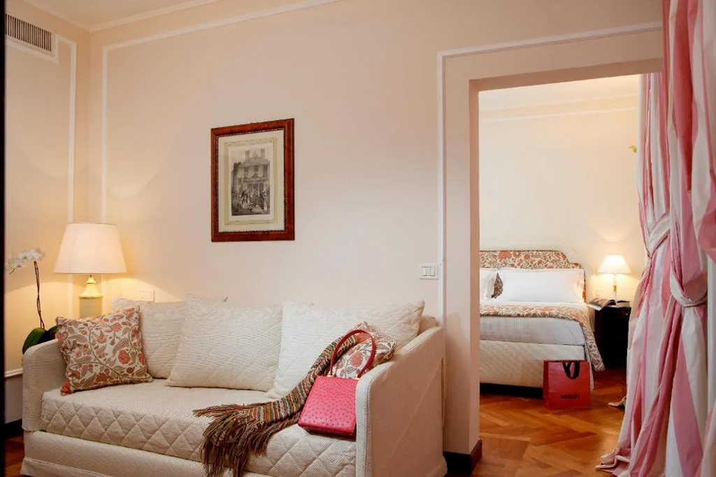 Suite — Hotel De La Ville