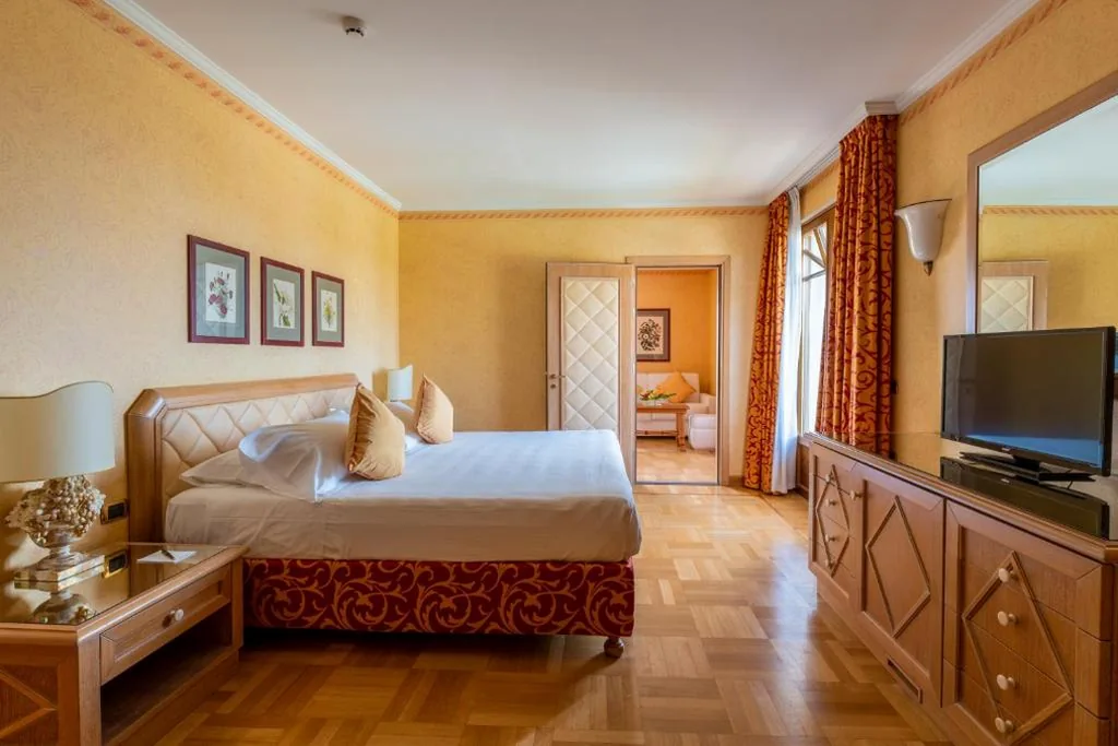 Modern Suite - Villa Duse — Park Hotel Villa Ariston