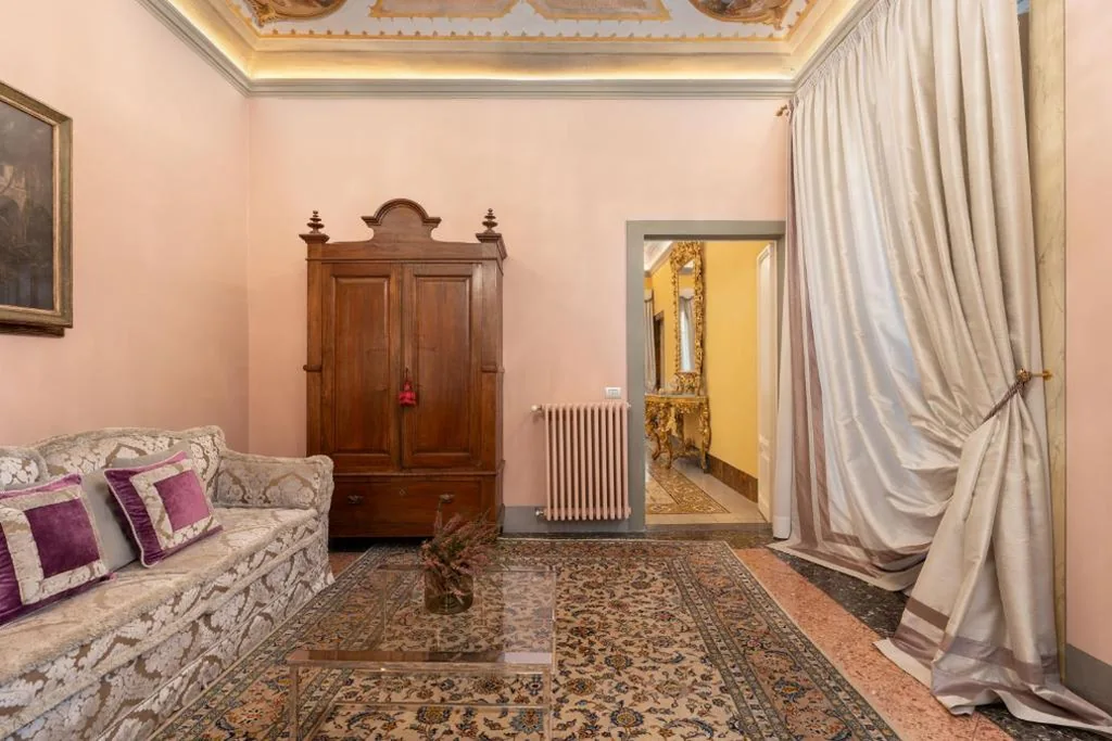 Suite Royal — Piazza Pitti Palace – Residenza d’Epoca