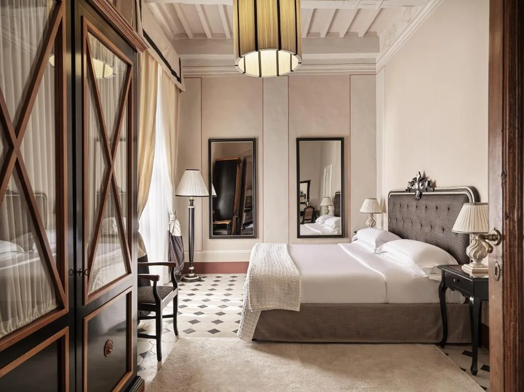 Suite — Villa di Piazzano – Small Luxury Hotels of the World