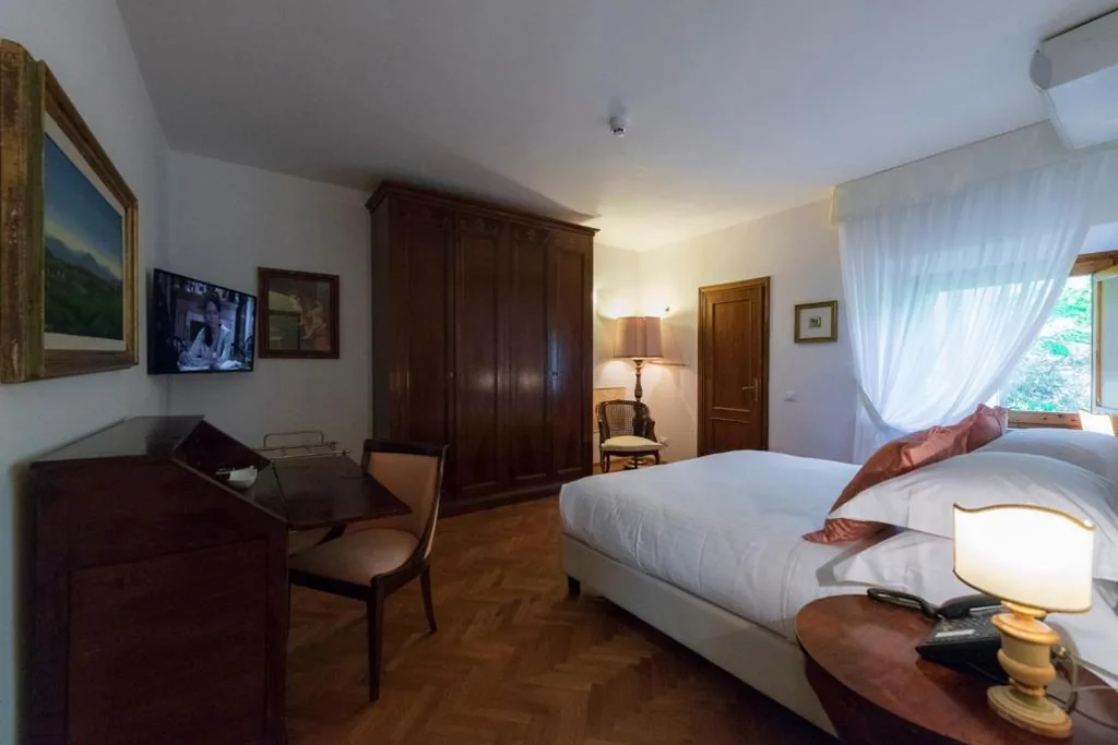 Suite — Villa Scacciapensieri Boutique Hotel