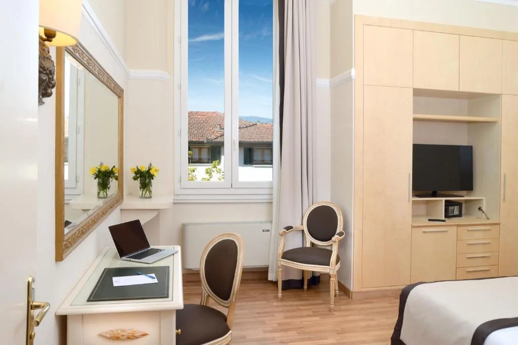 Superior Family Room - Accessible — Grand Hotel Vittoria