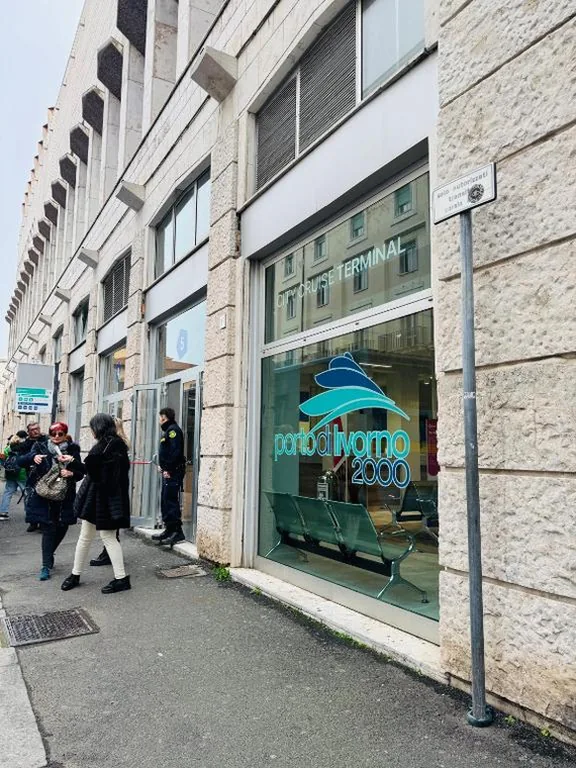 THE SHUTTLE ROOMS – al porto – fortezza – vicino Prefettura