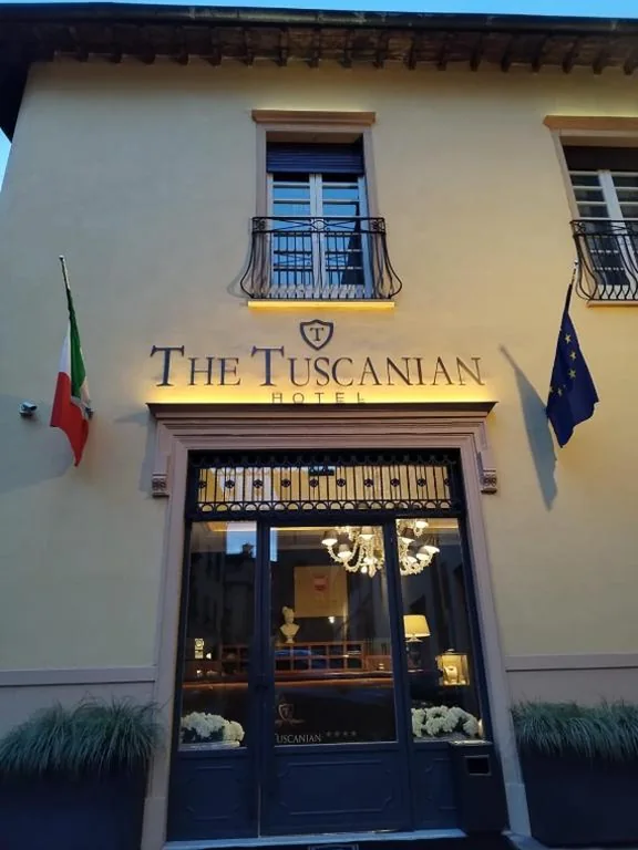 The Tuscanian Hotel — foto 6