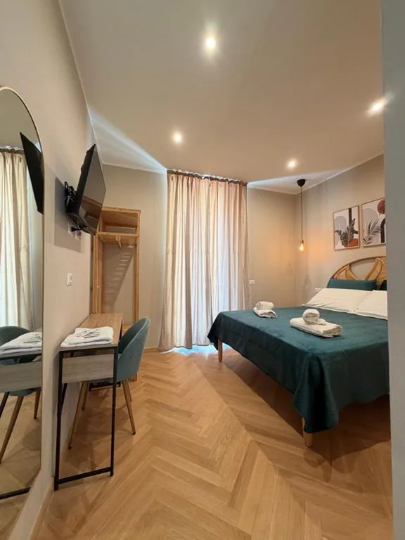 Velvet Rooms Florence