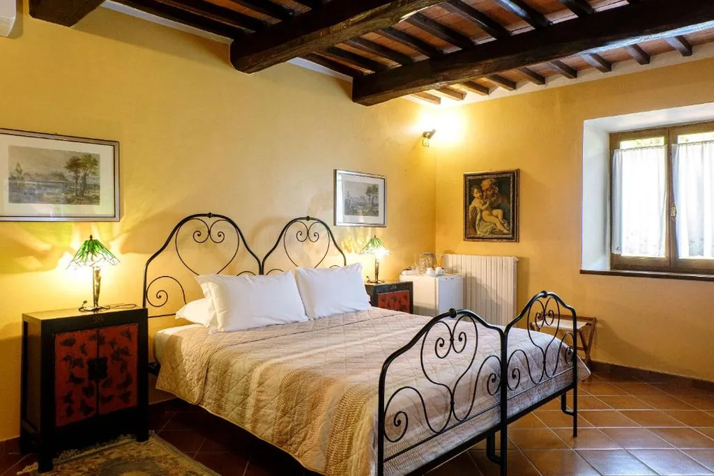 Villa Chiccheio Rooms
