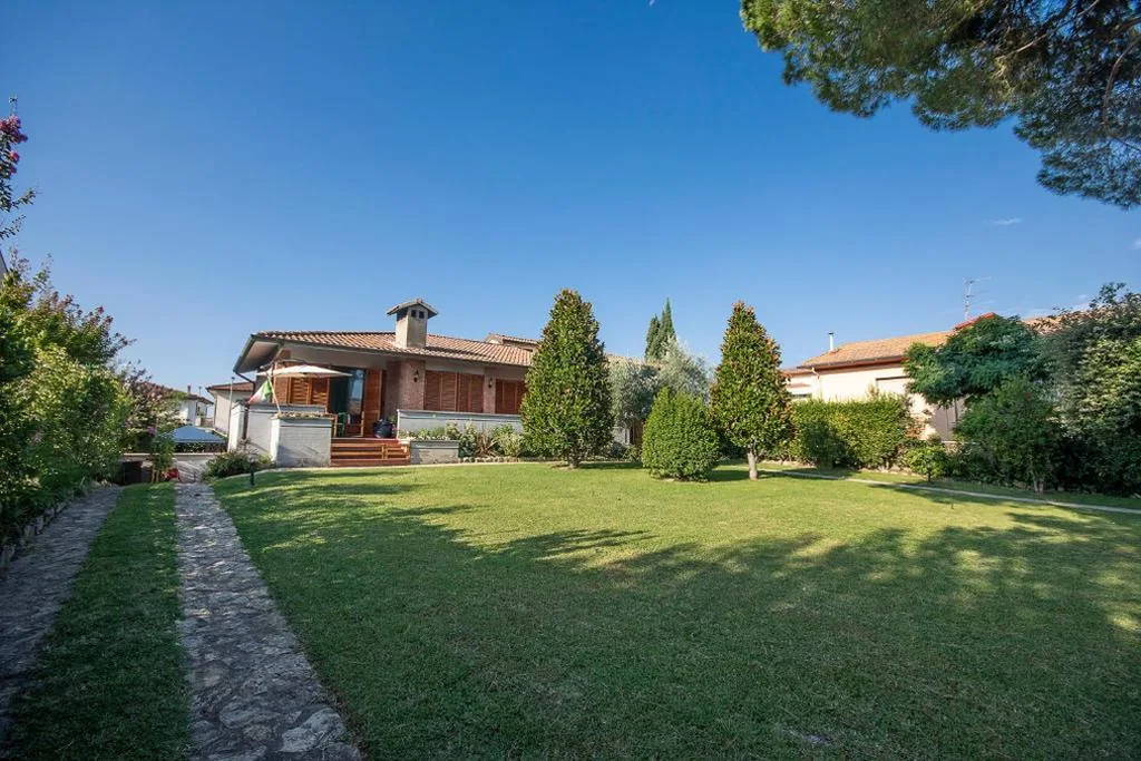 Villa Orsini – A Retreat in Pisa – Food and Relax