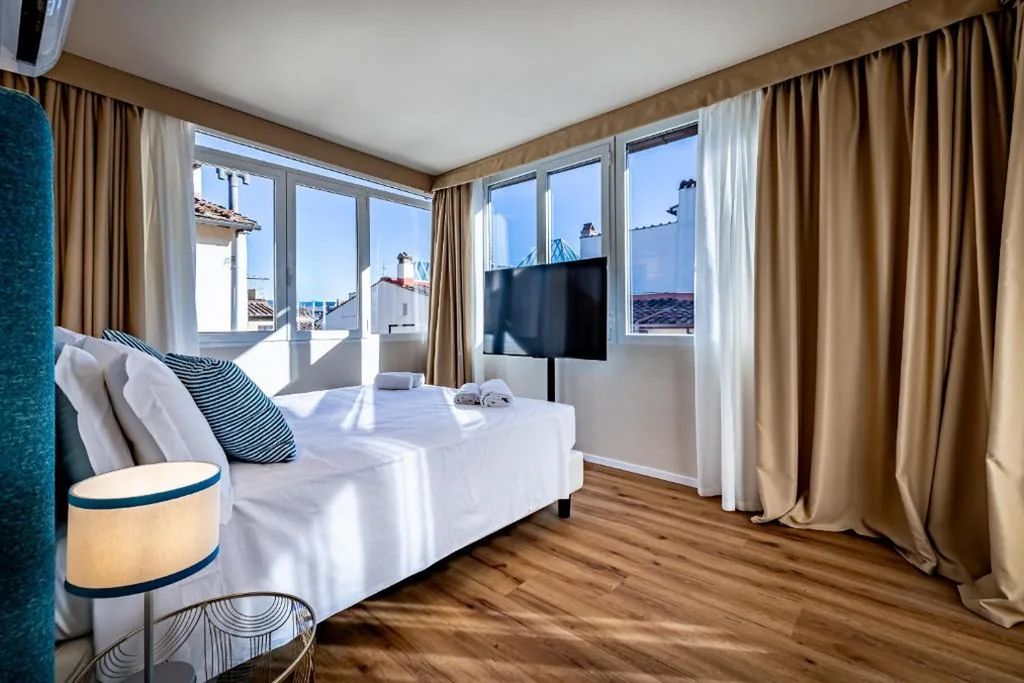 YD Four suites Ognissanti