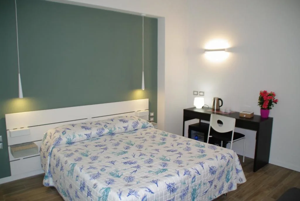 Travel House