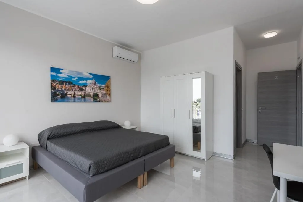 Travelershome Ciampino Airport GuestHouse 600m to Airport ottimo per chi viaggia in auto