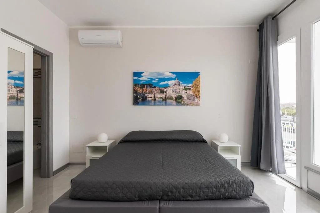 Travelershome Ciampino Airport GuestHouse 600m to Airport ottimo per chi viaggia in auto