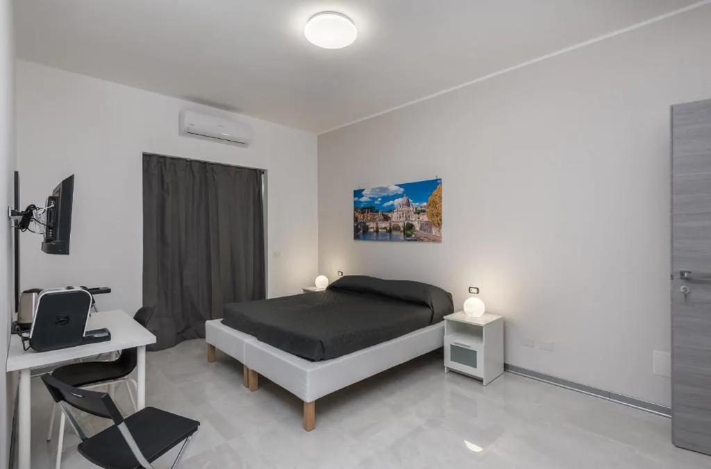 Travelershome Ciampino Airport GuestHouse 600m to Airport ottimo per chi viaggia in auto — foto 8