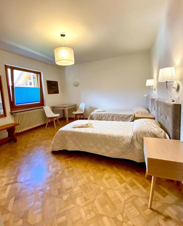 2 Camere Matrimoniali Comunicanti — Casa Ortensia