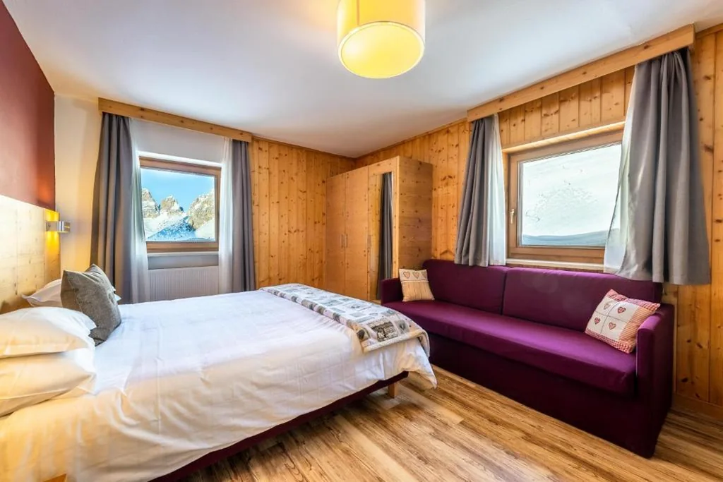2 Camere Matrimoniali Comunicanti — Hotel Col di Lana