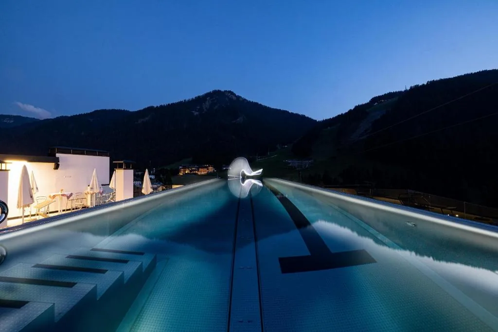 Al Plan, A mountain moving hotel — foto 3