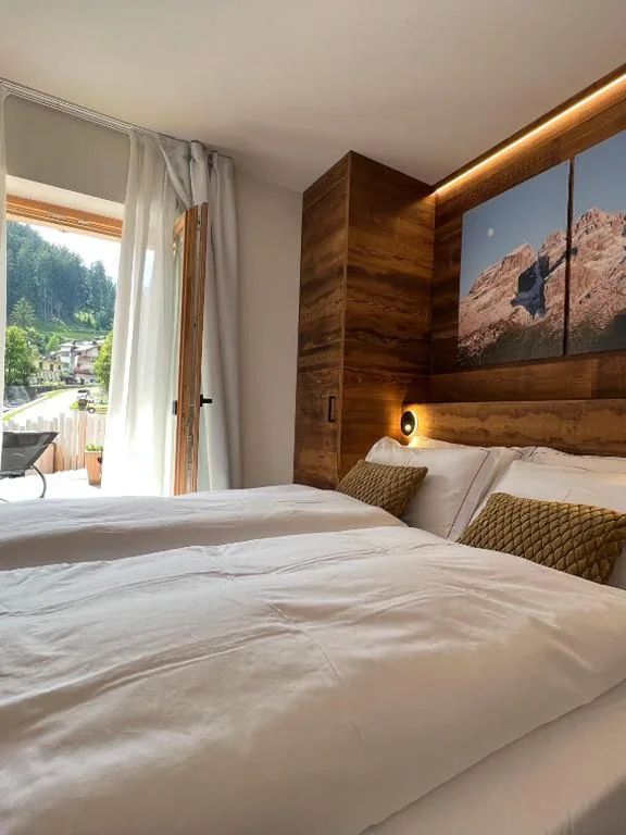 ALPINE DAYS Mountain Home