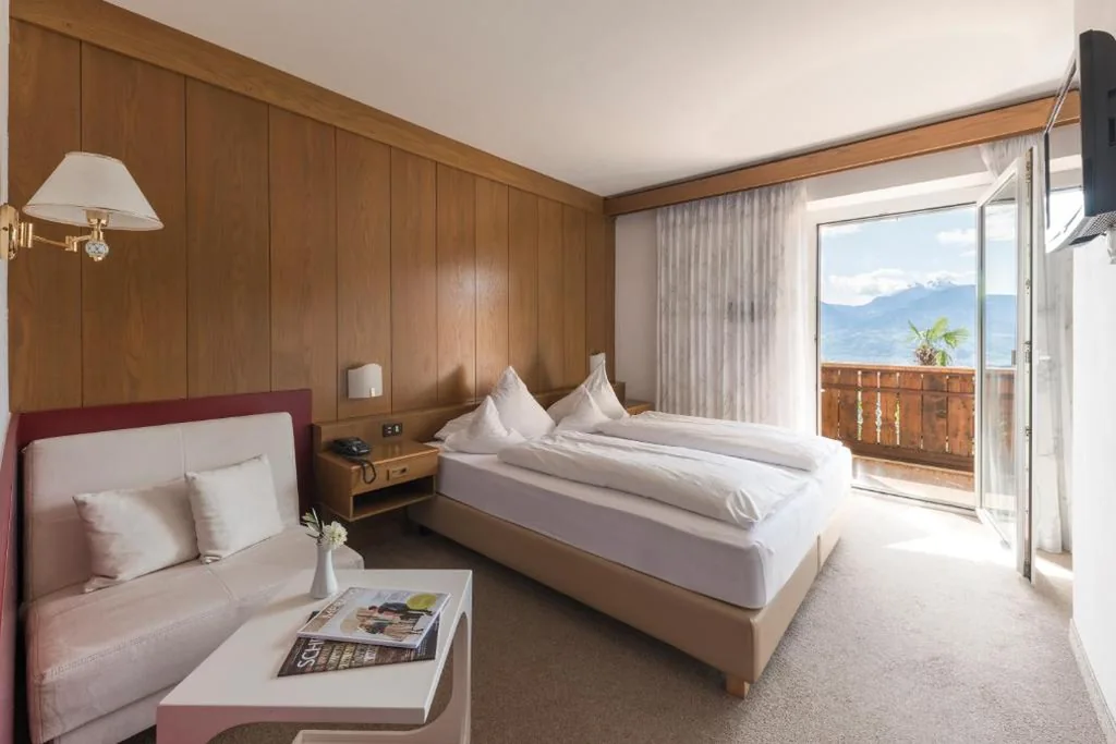 Large Double Room — Pension zum Burggräfler