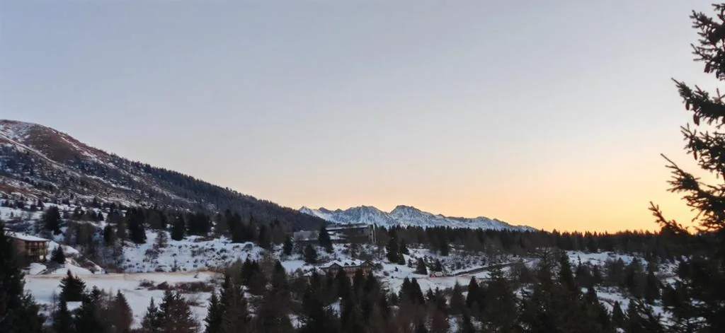 App Panoramico 300 mt dalle Piste Relax e Vista Alpi