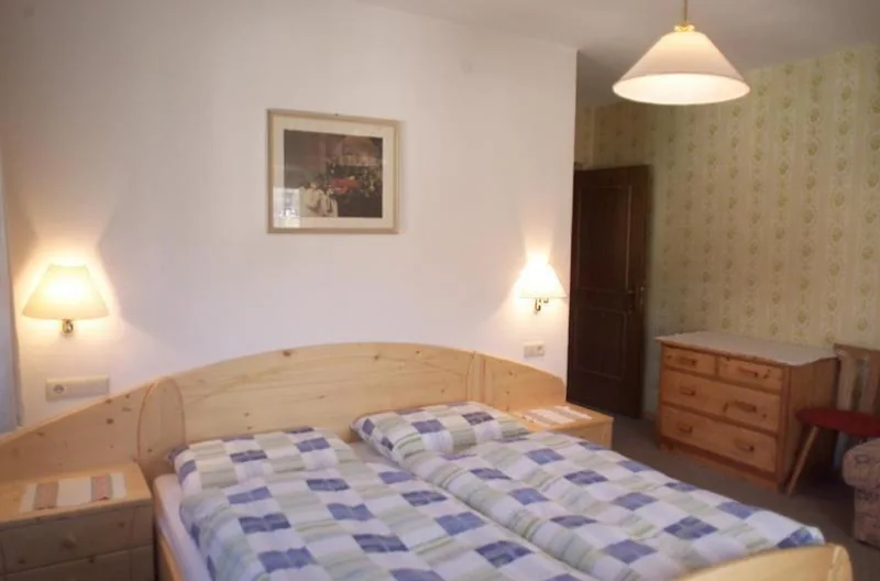 Appartamento con 1 Camera da Letto (2 Adulti + 2 Bambini) — Garni Margherita